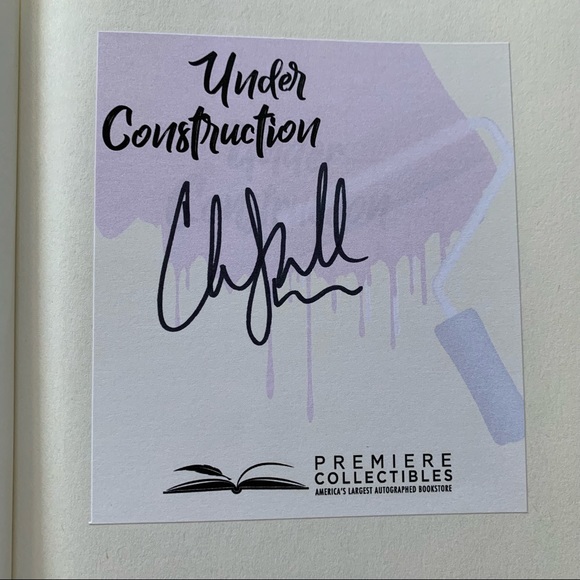 SIGNED Chrishell Stause Book “Under Construction” - Picture 3 of 12